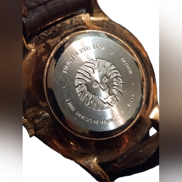 Anne Klein MOP Women's 30mm Gold Tone Mother of Pearl Watch - Picture 5 of 6